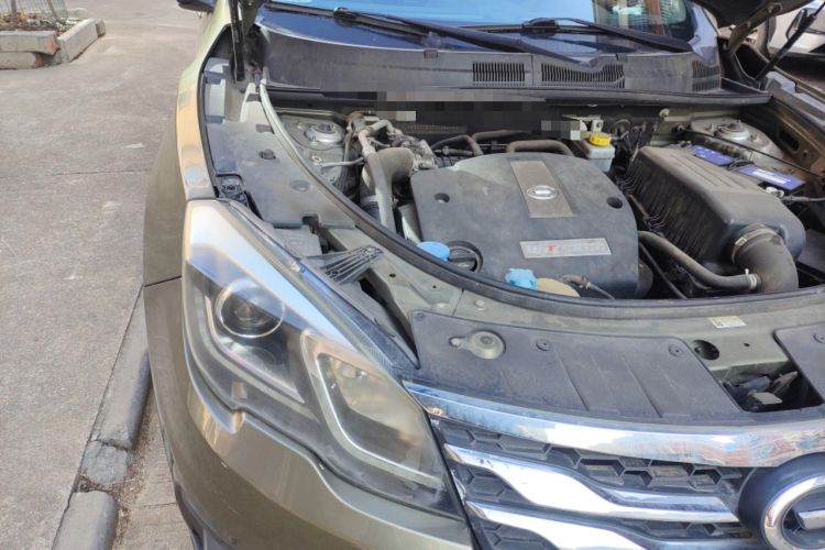 Used GAC Trumpchi GS5 Super 2015 1.8T Automatic Two-Wheel Drive Luxury Edition Engine Bay Right