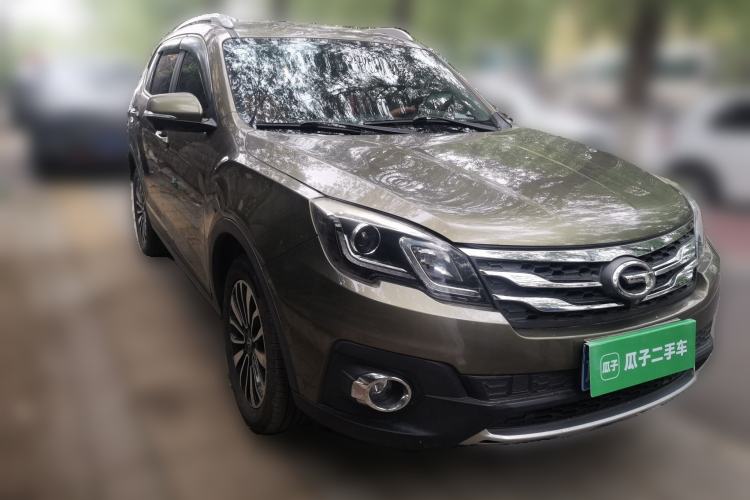 Used GAC Trumpchi GS5 Super 2015 2.0L Automatic Two-Wheel Drive Luxury Navigation Edition Front Right 45 Deg