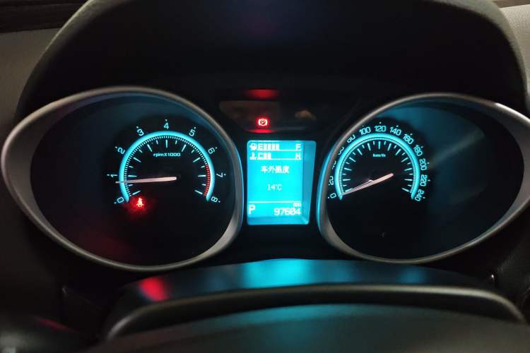 Used GAC Trumpchi GS5 Super 2015 1.8T Automatic Two-Wheel Drive Luxury Edition Instrument Cluster