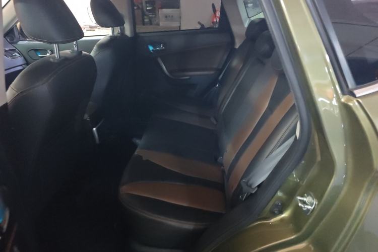Used GAC Trumpchi GS5 Super 2015 1.8T Automatic Two-Wheel Drive Luxury Edition Left Rear Seat