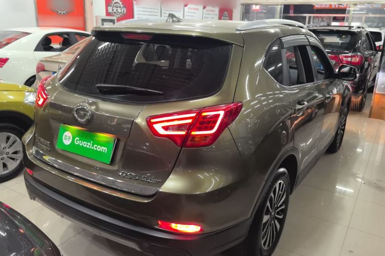 Used GAC Trumpchi GS5 Super 2015 2.0L Automatic Two-Wheel Drive Luxury Navigation Edition Rear Right 45 Deg