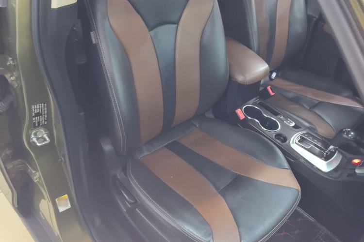 Used GAC Trumpchi GS5 Super 2015 2.0L Automatic Two-Wheel Drive Luxury Navigation Edition Right Front Seat