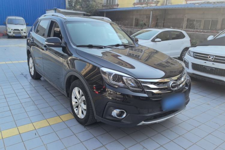 Used GAC Trumpchi GS5 Super 2016 2.0L Automatic Two-Wheel Drive Supreme Edition Front Right 45 Deg