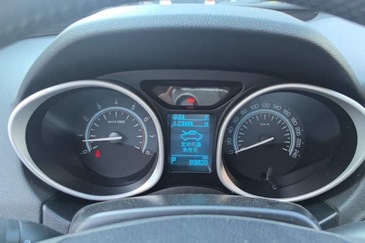 Used GAC Trumpchi GS5 Super 2016 2.0L Automatic Two-Wheel Drive Supreme Edition Instrument Cluster