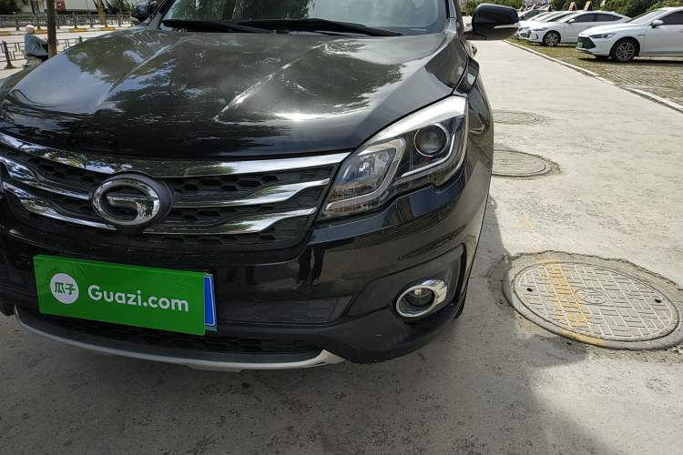Used GAC Trumpchi GS5 Super 2016 2.0L Manual Two-Wheel Drive Comfort Edition Left Front Headlight