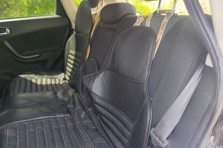Used GAC Trumpchi GS5 Super 2016 2.0L Manual Two-Wheel Drive Comfort Edition Left Rear Seat