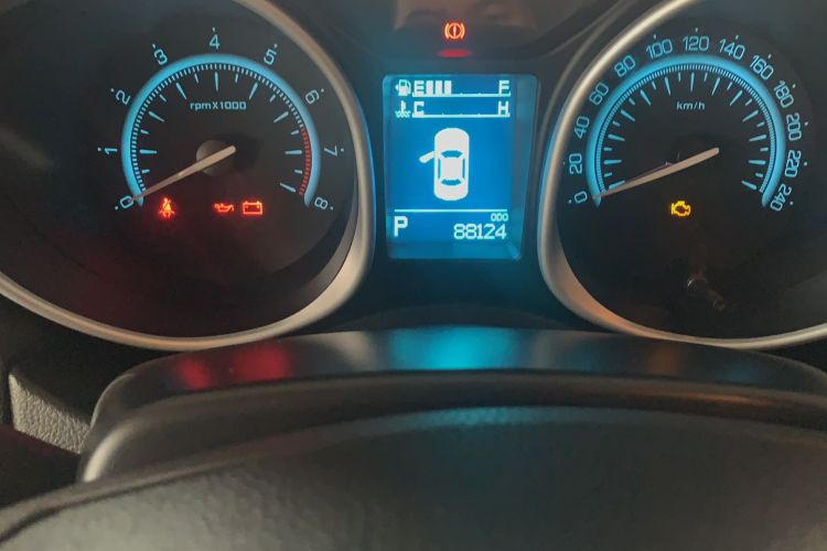 Used GAC Trumpchi GS5 Super 2016 2.0L Automatic Two-Wheel Drive Supreme Edition Odometer Close Up