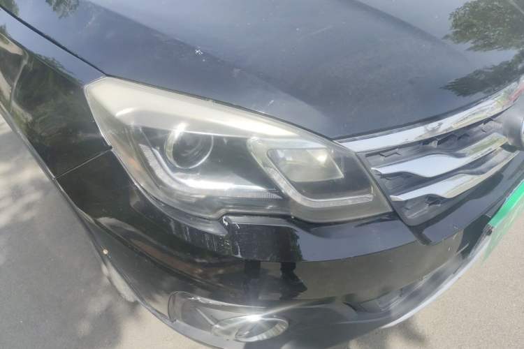 Used GAC Trumpchi GS5 Super 2016 2.0L Manual Two-Wheel Drive Comfort Edition Right Front Headlight