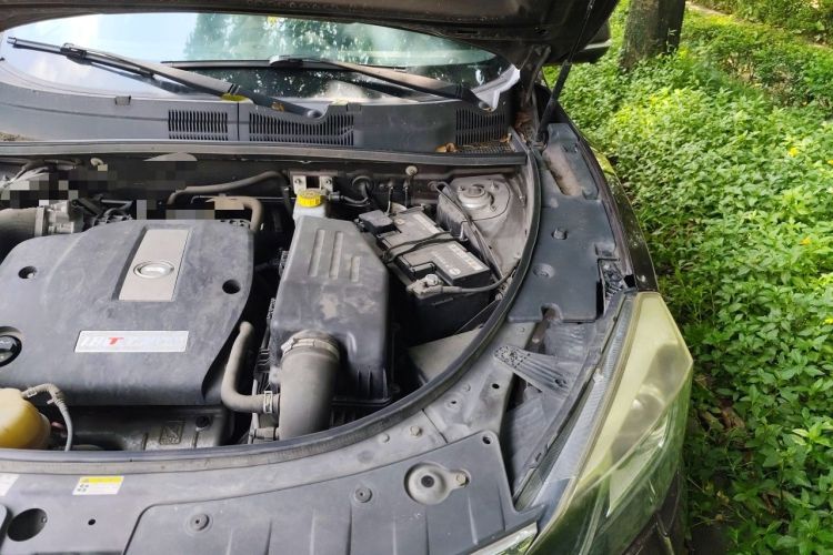 Used GAC Trumpchi GS5 Super 2016 1.8T Automatic Two-Wheel Drive Anniversary Edition Engine Bay Left