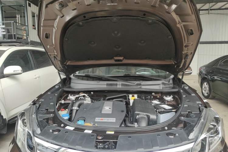 Used GAC Trumpchi GS5 Super 2016 1.8T Automatic Two-Wheel Drive Anniversary Edition Engine Bay