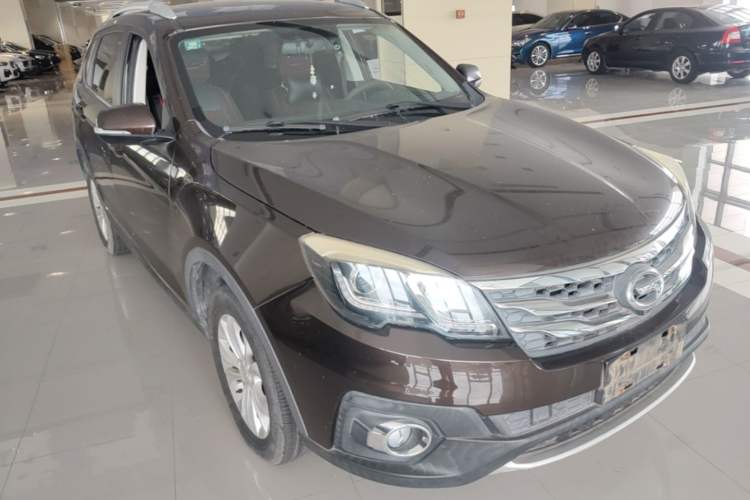 Used GAC Trumpchi GS5 Super 2016 2.0L Manual Two-Wheel Drive Comfort Edition Front Right 45 Deg