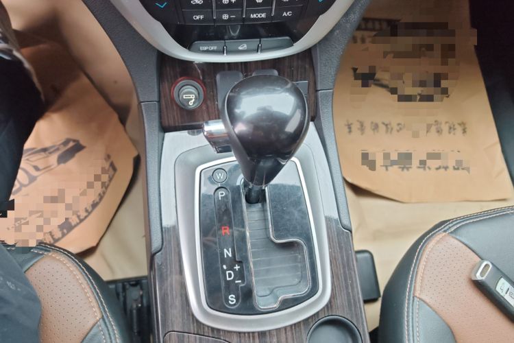 Used GAC Trumpchi GS5 Super 2016 2.0L Automatic Two-Wheel Drive Anniversary Edition Gear Lever