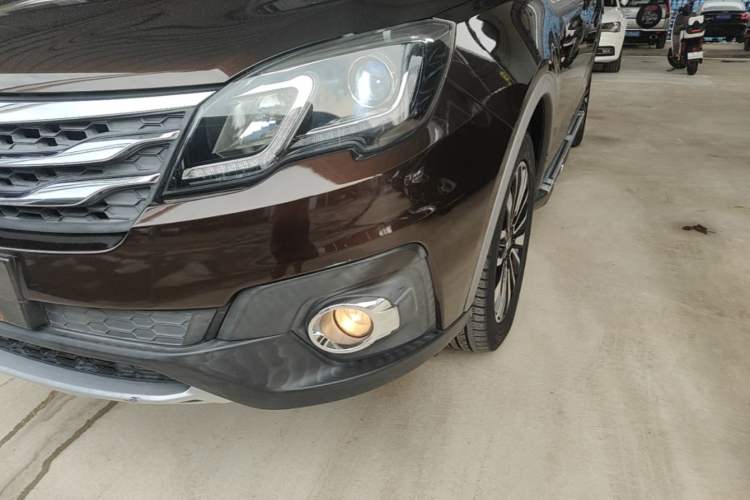 Used GAC Trumpchi GS5 Super 2016 1.8T Automatic Two-Wheel Drive Anniversary Edition Left Front Headlight