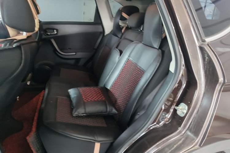 Used GAC Trumpchi GS5 Super 2016 2.0L Manual Two-Wheel Drive Comfort Edition Left Rear Seat