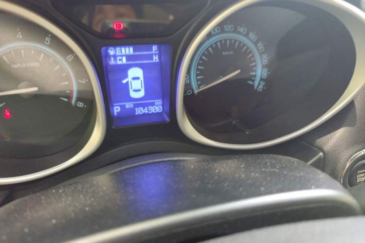 Used GAC Trumpchi GS5 Super 2016 1.8T Automatic Two-Wheel Drive Anniversary Edition Odometer Close Up