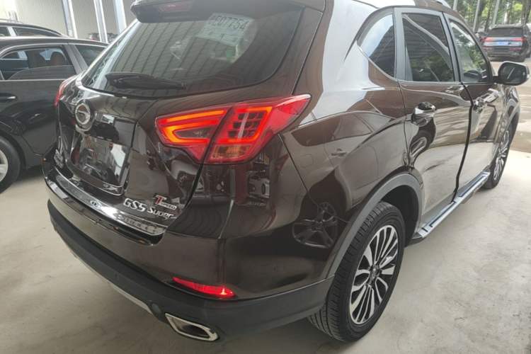 Used GAC Trumpchi GS5 Super 2016 1.8T Automatic Two-Wheel Drive Anniversary Edition Rear Right 45 Deg