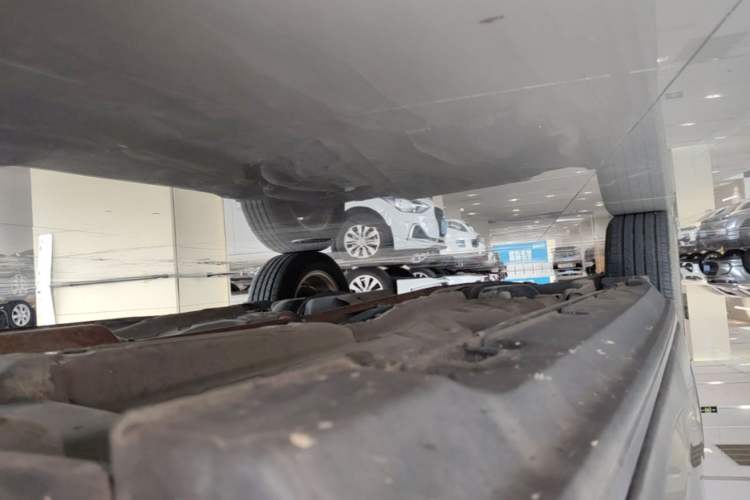 Used GAC Trumpchi GS5 Super 2016 2.0L Manual Two-Wheel Drive Comfort Edition Right Side Sill