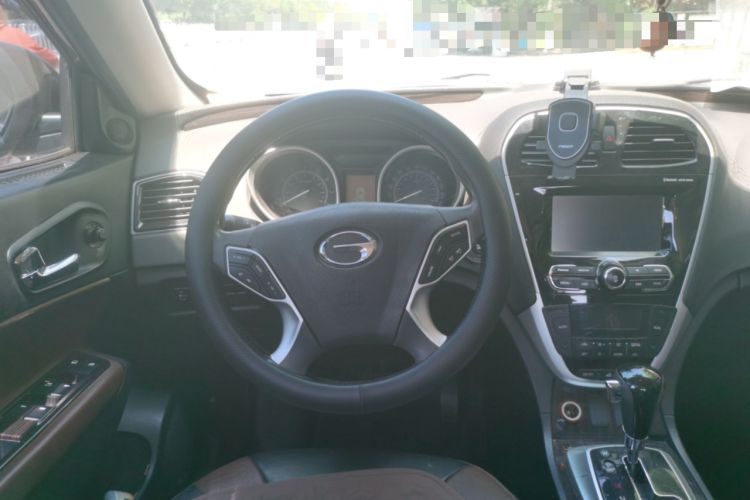 Used GAC Trumpchi GS5 Super 2016 2.0L Automatic Two-Wheel Drive Anniversary Edition Steering Wheel