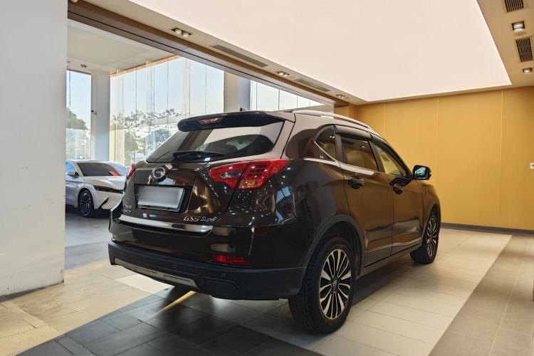 Used GAC Trumpchi GS5 Super 2016 2.0L Automatic Two-Wheel Drive Anniversary Edition Exterior 13