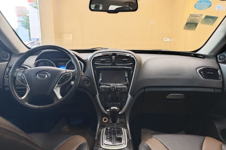 Used GAC Trumpchi GS5 Super 2016 2.0L Automatic Two-Wheel Drive Anniversary Edition Interior 11