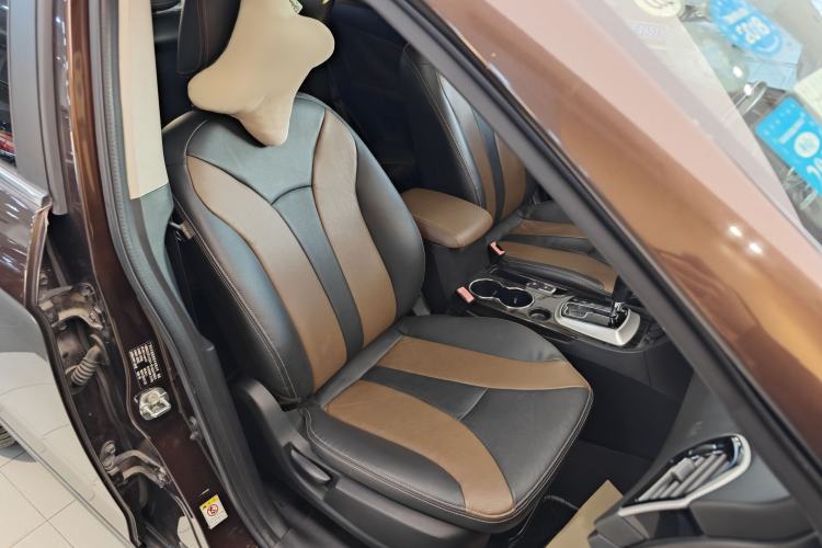 Used GAC Trumpchi GS5 Super 2016 2.0L Automatic Two-Wheel Drive Anniversary Edition Interior 15