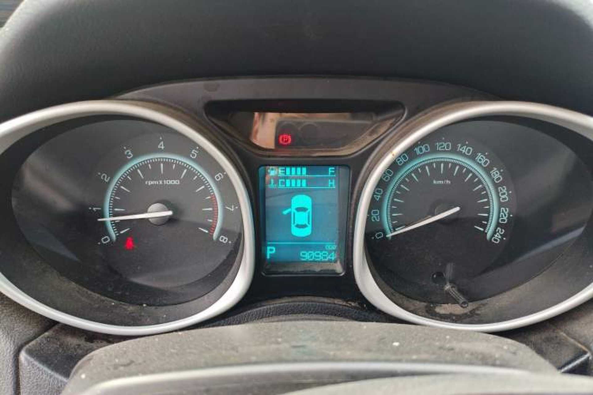 Used GAC Trumpchi GS5 Super 2016 2.0L Automatic Two-Wheel Drive Anniversary Edition Instrument Cluster