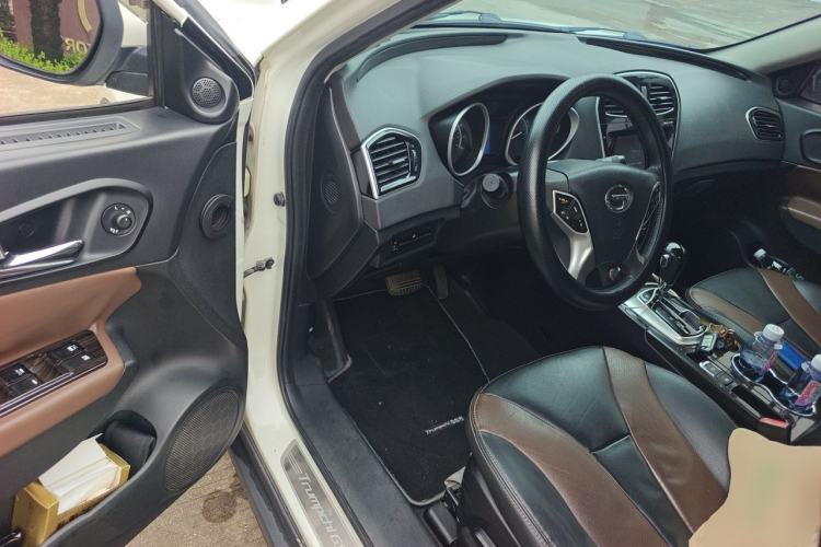 Used GAC Trumpchi GS5 Super 2016 2.0L Automatic Two-Wheel Drive Anniversary Edition Driver Seat