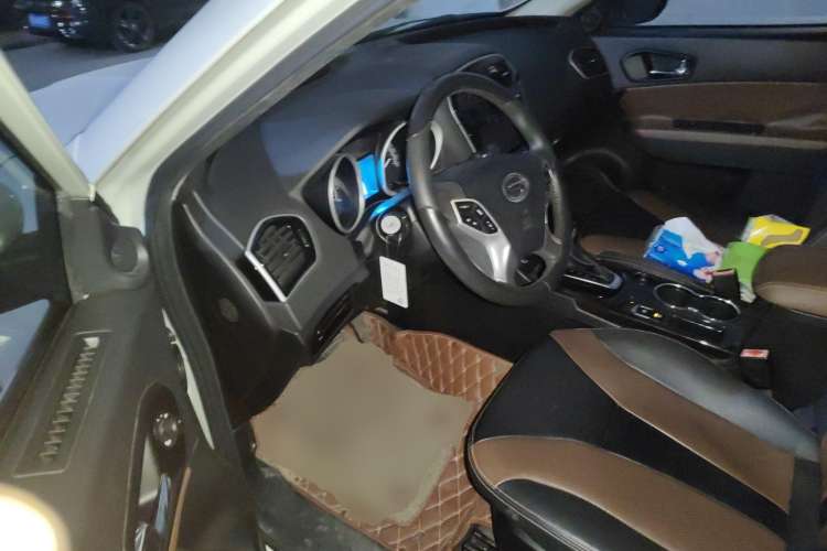 Used GAC Trumpchi GS5 Super 2016 1.8T Automatic Two-Wheel Drive Anniversary Edition Driver Seat
