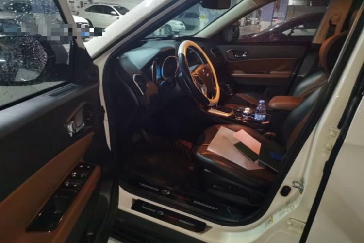 Used GAC Trumpchi GS5 Super 2016 1.8T Automatic All-Wheel-Drive Anniversary Edition Driver Seat
