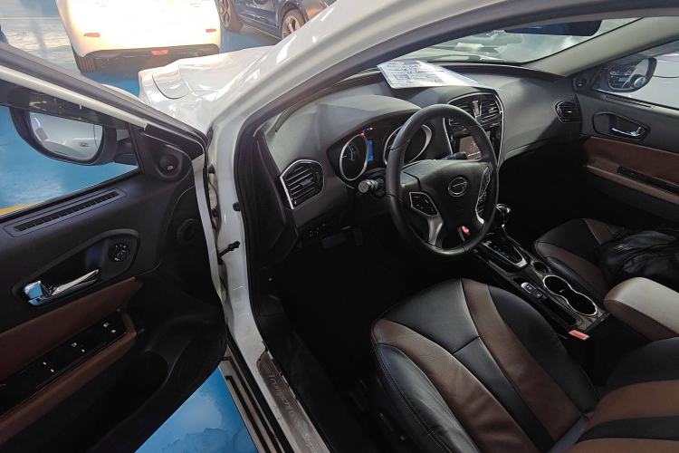 Used GAC Trumpchi GS5 Super 2016 1.8T Automatic Two-Wheel Drive Luxury Smart Edition Driver Seat