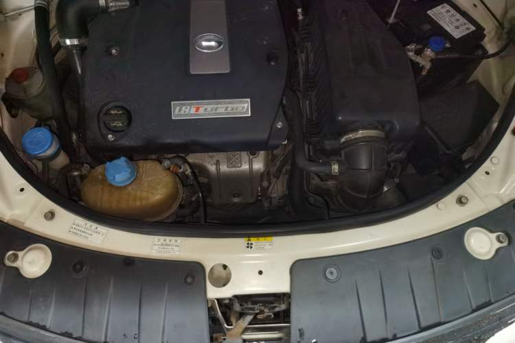 Used GAC Trumpchi GS5 Super 2016 1.8T Automatic All-Wheel-Drive Anniversary Edition Engine Bay