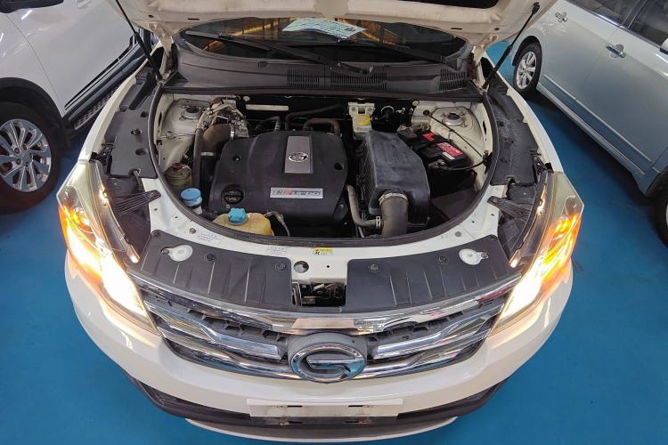 Used GAC Trumpchi GS5 Super 2016 1.8T Automatic Two-Wheel Drive Luxury Smart Edition Engine Bay