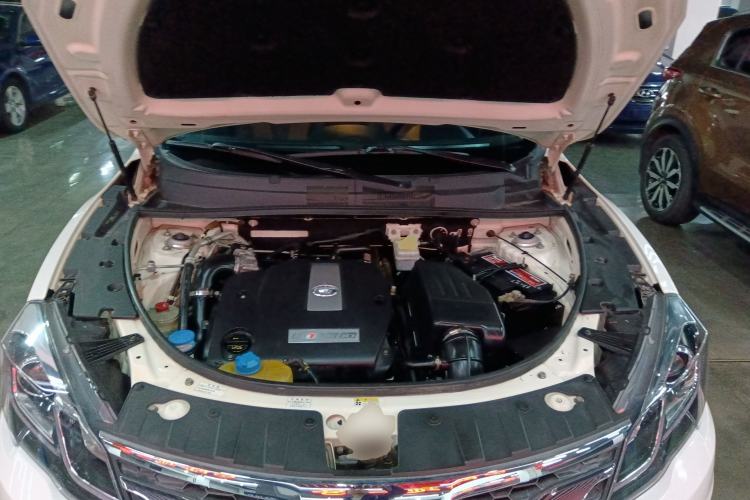 Used GAC Trumpchi GS5 Super 2016 1.8T Automatic All-Wheel-Drive Anniversary Edition Engine Bay