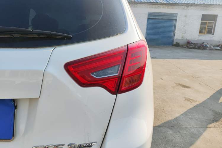 Used GAC Trumpchi GS5 Super 2016 2.0L Manual Two-Wheel Drive Comfort Edition Exterior 6
