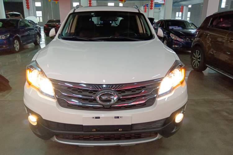 Used GAC Trumpchi GS5 Super 2016 1.8T Automatic All-Wheel-Drive Anniversary Edition Front