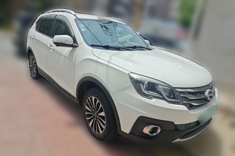 Used GAC Trumpchi GS5 Super 2016 2.0L Automatic Two-Wheel Drive Anniversary Edition Front Right 45 Deg
