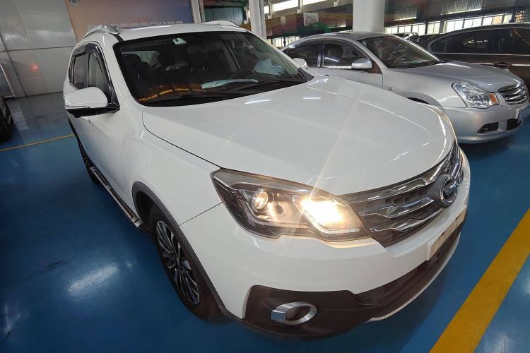 Used GAC Trumpchi GS5 Super 2016 1.8T Automatic Two-Wheel Drive Luxury Smart Edition Front Right 45 Deg