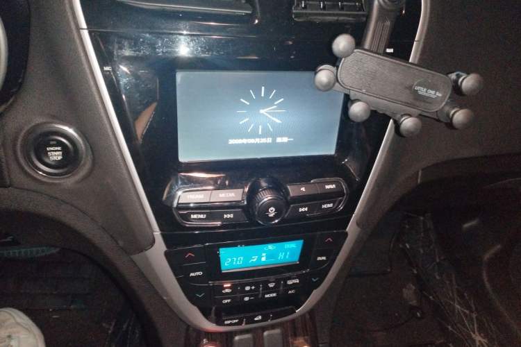 Used GAC Trumpchi GS5 Super 2016 2.0L Automatic Two-Wheel Drive Anniversary Edition Gear Lever