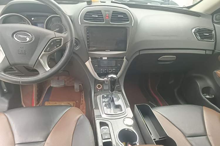 Used GAC Trumpchi GS5 Super 2016 2.0L Automatic Two-Wheel Drive Anniversary Edition Gear Lever