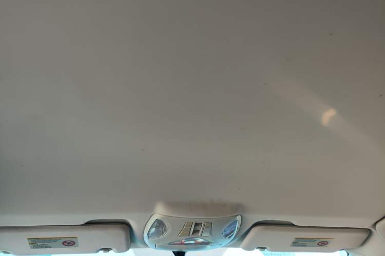 Used GAC Trumpchi GS5 Super 2016 2.0L Manual Two-Wheel Drive Comfort Edition Headliner