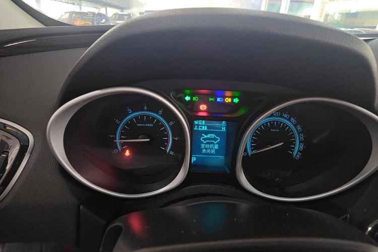 Used GAC Trumpchi GS5 Super 2016 1.8T Automatic Two-Wheel Drive Luxury Smart Edition Instrument Cluster