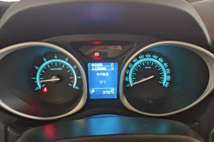 Used GAC Trumpchi GS5 Super 2016 1.8T Automatic Two-Wheel Drive Luxury Smart Edition Instrument Cluster