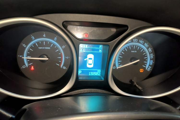 Used GAC Trumpchi GS5 Super 2016 2.0L Automatic Two-Wheel Drive Anniversary Edition Instrument Cluster