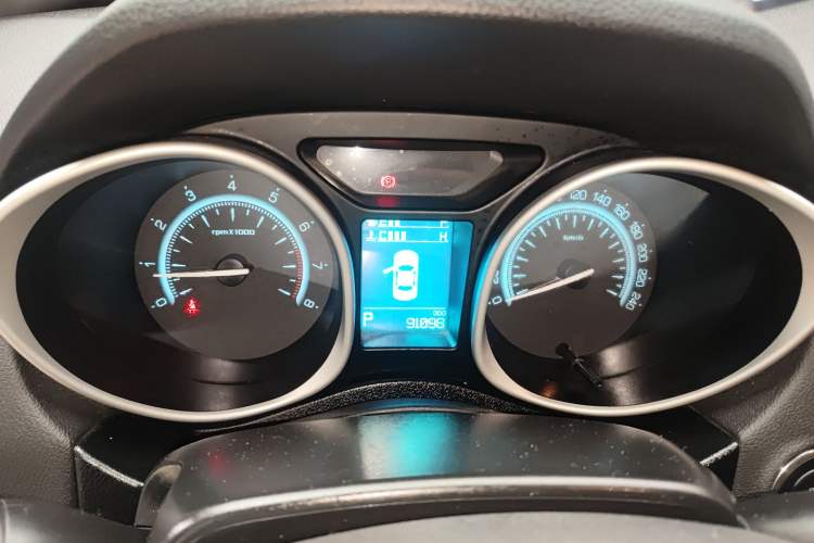 Used GAC Trumpchi GS5 Super 2016 2.0L Automatic Two-Wheel Drive Anniversary Edition Instrument Cluster
