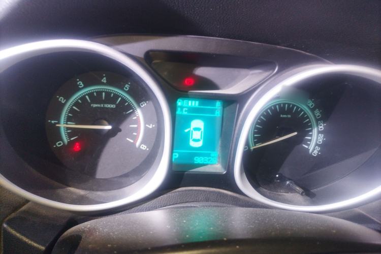 Used GAC Trumpchi GS5 Super 2016 2.0L Automatic Two-Wheel Drive Anniversary Edition Instrument Cluster