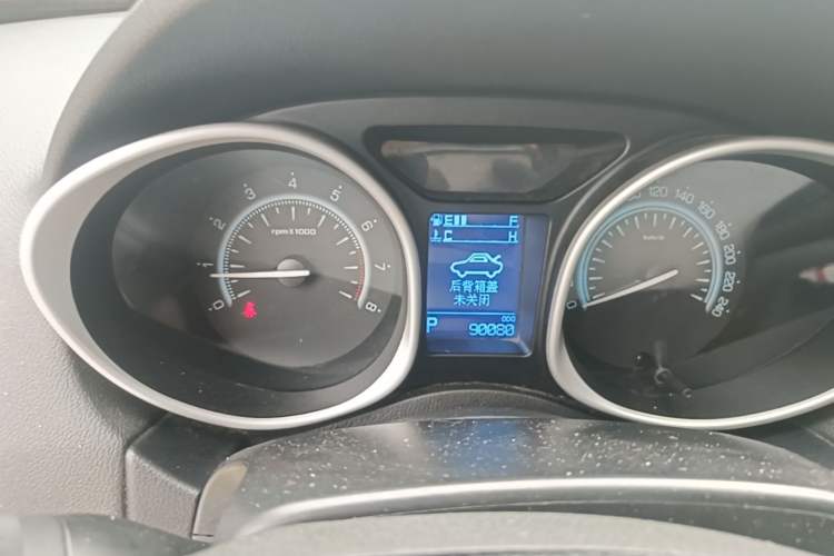 Used GAC Trumpchi GS5 Super 2016 2.0L Automatic Two-Wheel Drive Anniversary Edition Instrument Cluster