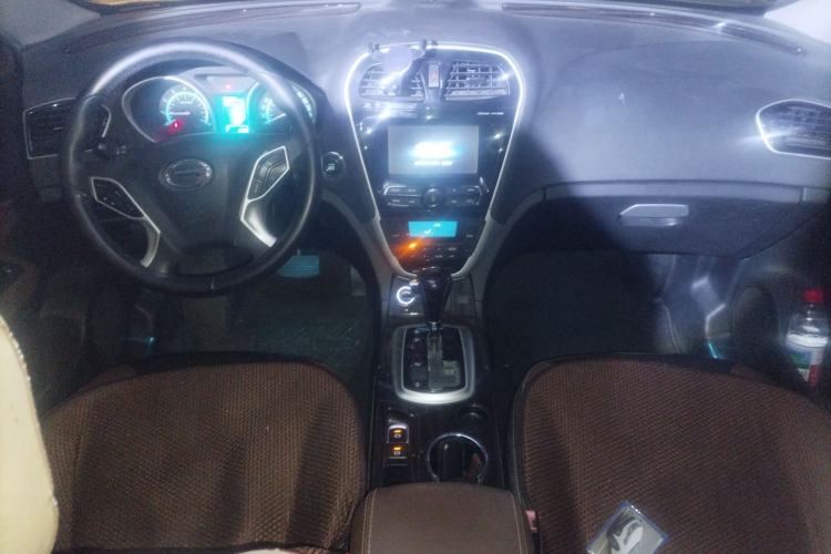 Used GAC Trumpchi GS5 Super 2016 2.0L Automatic Two-Wheel Drive Anniversary Edition Interior 2