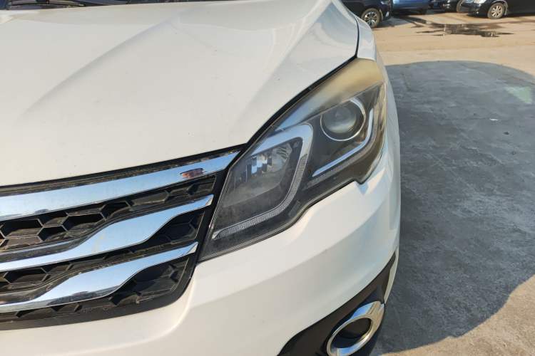 Used GAC Trumpchi GS5 Super 2016 2.0L Manual Two-Wheel Drive Comfort Edition Left Front Headlight
