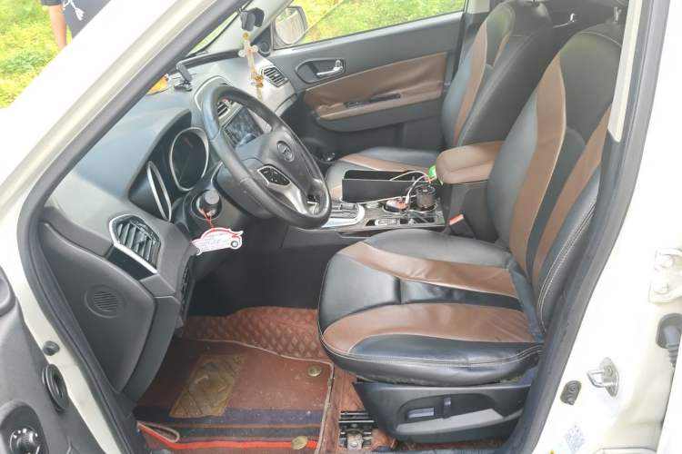 Used GAC Trumpchi GS5 Super 2016 2.0L Automatic Two-Wheel Drive Anniversary Edition Left Front Seat