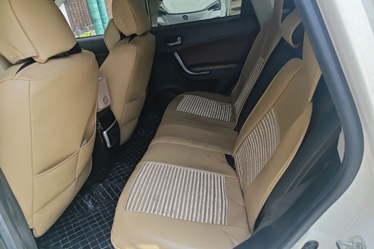Used GAC Trumpchi GS5 Super 2016 2.0L Automatic Two-Wheel Drive Anniversary Edition Left Rear Seat